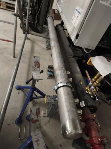Stainless steel header